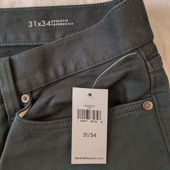 Traveler Pant, Athletic Tapered 31/34 - Picture 3 of 4
